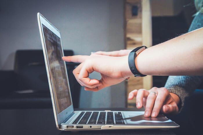 Modern Website Design Trends to Attract More Visitors