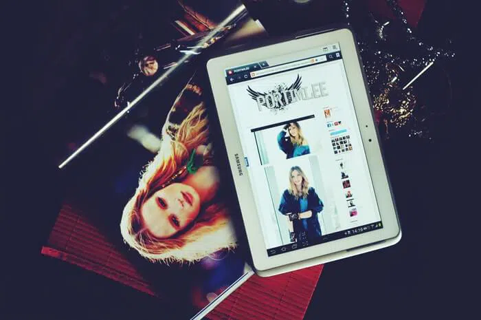 eCommerce Website UI/UX Design: 9 Key Trends to Watch Out For