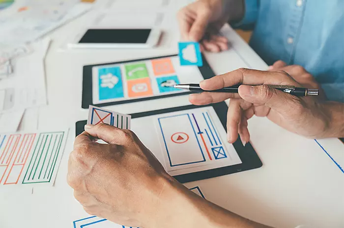Which Should You Choose: Native vs Cross-Platform Mobile Application Development? Which Should You Choose: Native vs Cross-Platform Mobile Application Development?